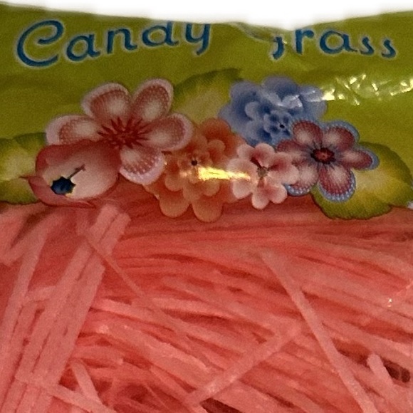 VTG 2007 EASTER BASKET CANDY GRASS PINK COLLECTIBLE DECOR GERMANY TARGET SEALED - Picture 3 of 5